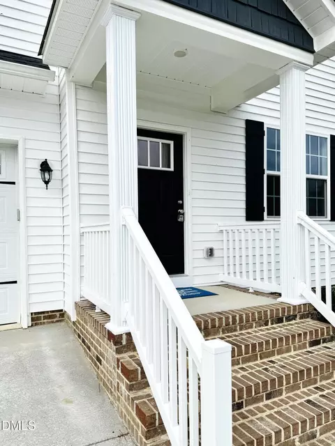 Exterior - 99 Mapledale Ct, Benson, NC 27504 photo 4 of 9