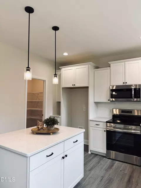 Kitchen - 99 Mapledale Ct, Benson, NC 27504 photo 2 of 8