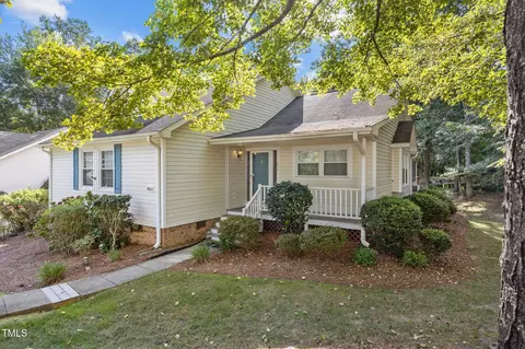 806 Carriage Crossing Ln #A, Greensboro, NC 27410