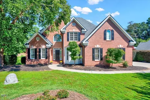 5401 Greensflag Ln, Fuquay Varina, NC 27526