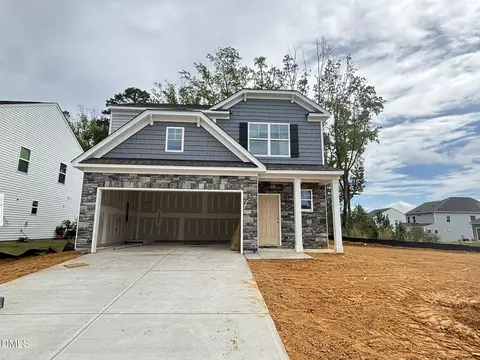 576 Highview Dr #40, Benson, NC 27504