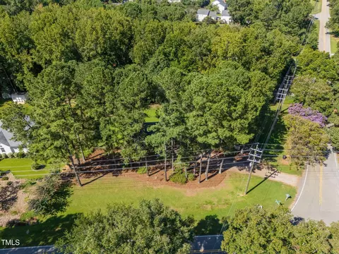View/Area - 8736 Manns Loop Rd, Apex, NC 27539 photo 8 of 10