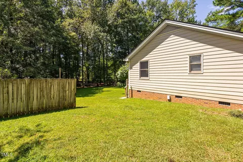Exterior - 8736 Manns Loop Rd, Apex, NC 27539 photo 25 of 33