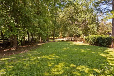 Exterior - 8736 Manns Loop Rd, Apex, NC 27539 photo 20 of 33