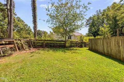 Exterior - 8736 Manns Loop Rd, Apex, NC 27539 photo 26 of 33