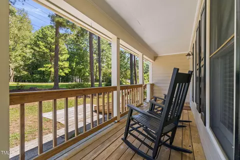 Exterior - 8736 Manns Loop Rd, Apex, NC 27539 photo 5 of 33