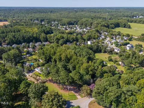 View/Area - 8736 Manns Loop Rd, Apex, NC 27539 photo 2 of 10
