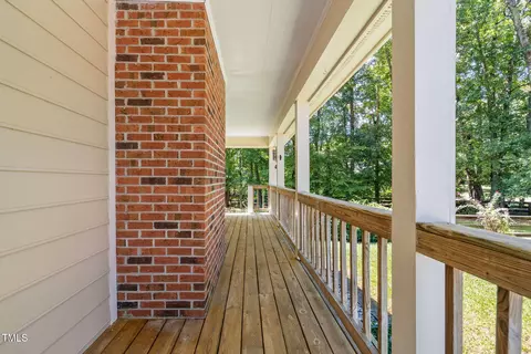 Exterior - 8736 Manns Loop Rd, Apex, NC 27539 photo 6 of 33