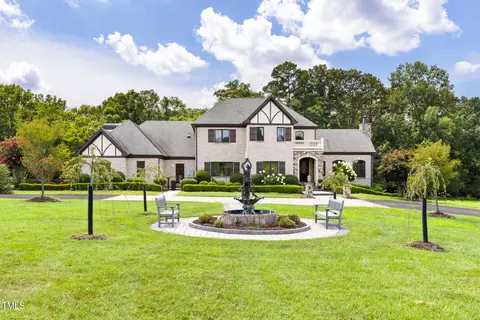 707 Walnut Hill Dr, Hillsborough, NC 27278