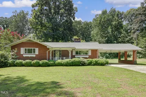 1117 Larkwood Dr, Reidsville, NC 27320