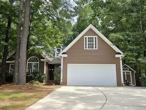 106 Otter Dr, Cary, NC 27513