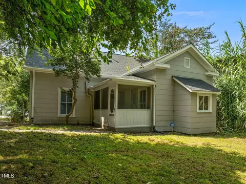 Exterior - 413 Pearce Ave, Wake Forest, NC 27587 photo 6 of 14