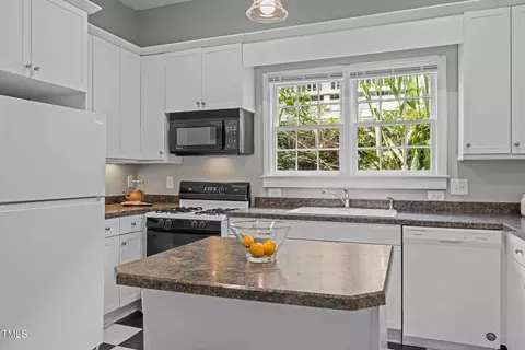 Kitchen - 413 Pearce Ave, Wake Forest, NC 27587 photo 4 of 9