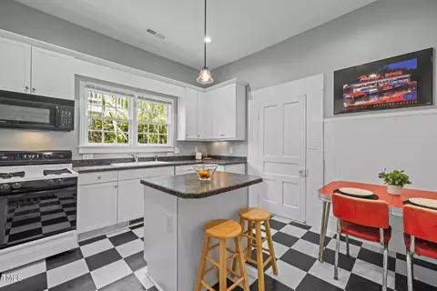 Kitchen - 413 Pearce Ave, Wake Forest, NC 27587 photo 2 of 9