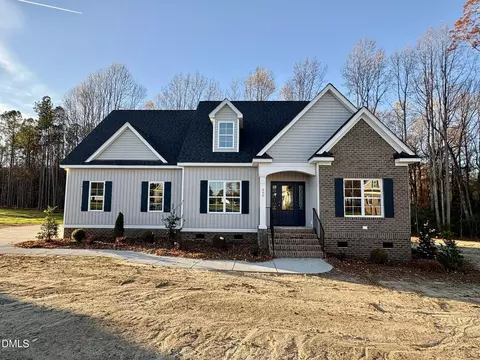 800 Emmett Ct, Spring Hope, NC 27882 photo 3