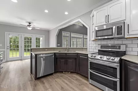 Kitchen - 477 Westerman Pl, Smithfield, NC 27577 photo 1 of 4