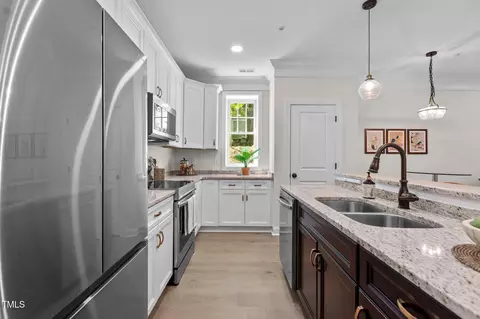 Kitchen - 1300 Broad St #A, Durham, NC 27705 photo 4 of 5
