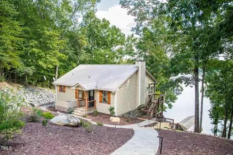 444 Smokehouse Ln, Semora, NC 27343