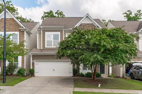521 Finnbar Dr, Cary, NC 27519