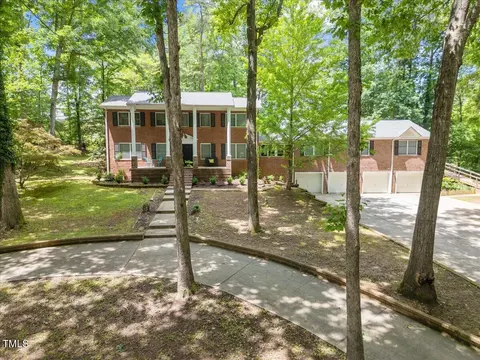 9801 Honeycutt Rd, Raleigh, NC 27614
