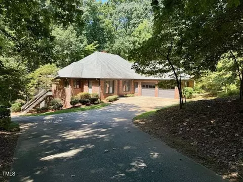 1025 Shadywood Ln, Raleigh, NC 27603