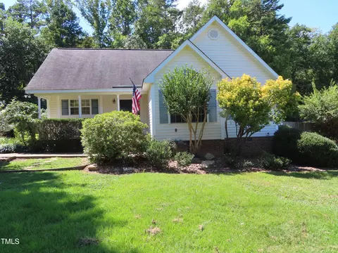 5075 Range Rd, Oxford, NC 27565
