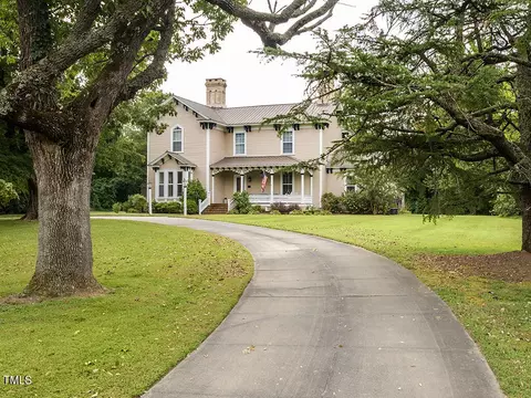 2834 Bellemont Alamance Rd, Burlington, NC 27215