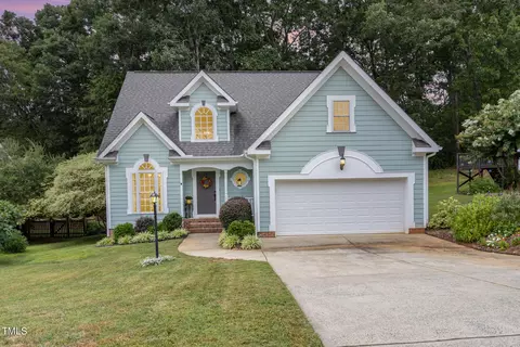371 Chatham Forest Dr, Pittsboro, NC 27312