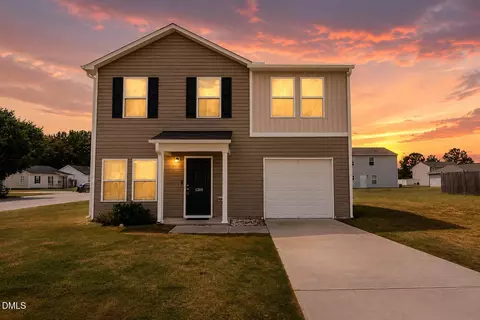 1205 Fescue Rd, Rocky Mount, NC 27801