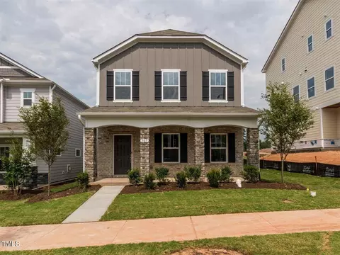 307 King Closer Dr, Cary, NC 27519