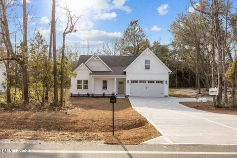 2401 Sunset Harbor Rd SE, Bolivia, NC 28422