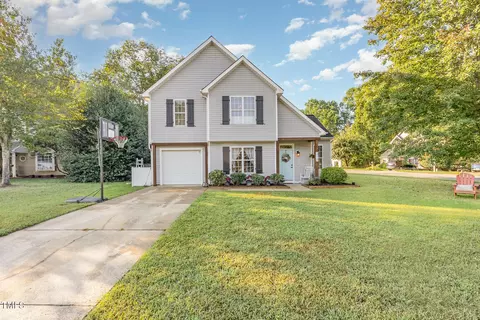 213 Capello Ct, Holly Springs, NC 27540