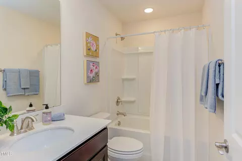 Bath - 1209 Birchbark Rd, Durham, NC 27705 photo 6 of 8