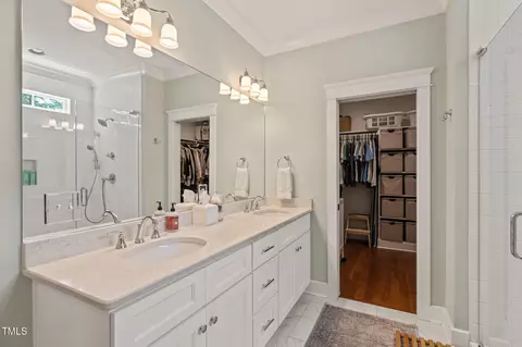 Bath - 506 Everett Pl, Durham, NC 27701 photo 2 of 2