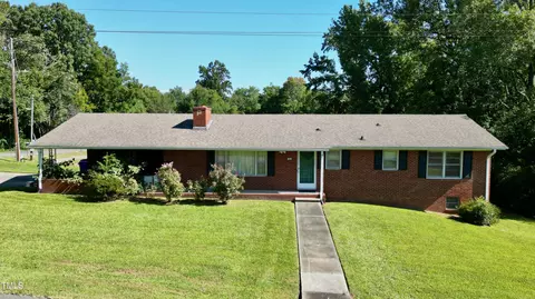 101 E Crawford St, Mebane, NC 27302
