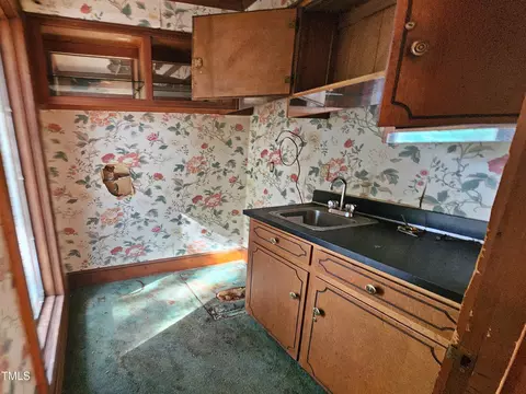 Kitchen - 1602 Wellons Ave, Dunn, NC 28334 photo 6 of 9