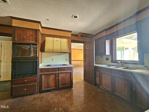 Kitchen - 1602 Wellons Ave, Dunn, NC 28334 photo 3 of 9