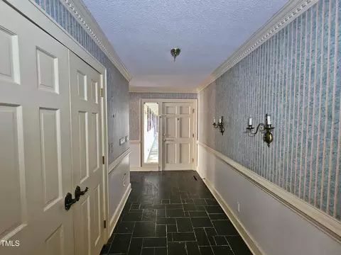 Entry Way - 1602 Wellons Ave, Dunn, NC 28334 photo 2 of 4