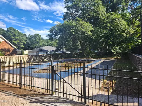 Exterior - 1602 Wellons Ave, Dunn, NC 28334 photo 14 of 27