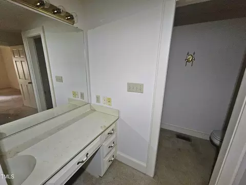Bath - 1602 Wellons Ave, Dunn, NC 28334 photo 18 of 19