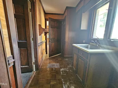 Entry Way - 1602 Wellons Ave, Dunn, NC 28334 photo 3 of 4