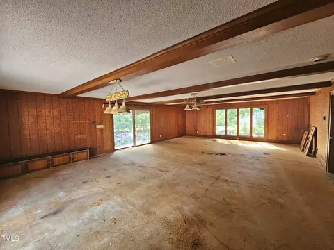 Living - 1602 Wellons Ave, Dunn, NC 28334 photo 11 of 15