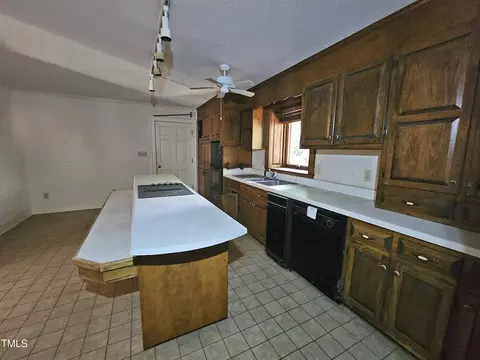 Kitchen - 1602 Wellons Ave, Dunn, NC 28334 photo 9 of 9