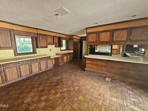 Kitchen - 1602 Wellons Ave, Dunn, NC 28334 photo 5 of 9