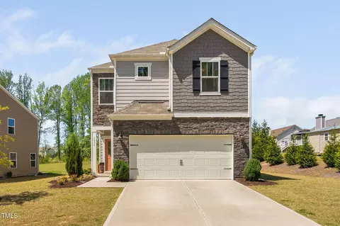 1036 S Fieldhaven Dr, Fuquay Varina, NC 27526