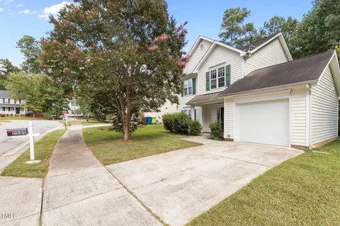2509 Australia Dr, Raleigh, NC 27610