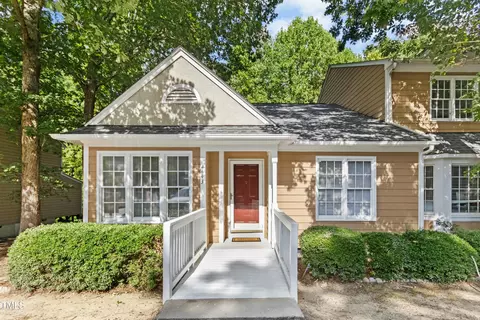 4443 Antique Ln, Raleigh, NC 27616