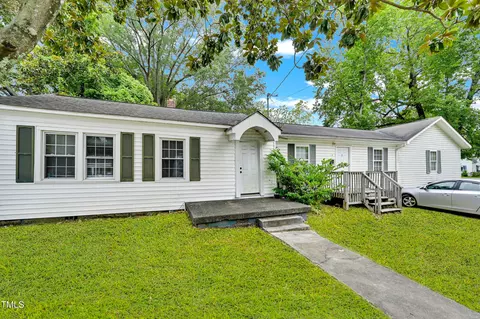 404 S Ash St, Greenville, NC 27858