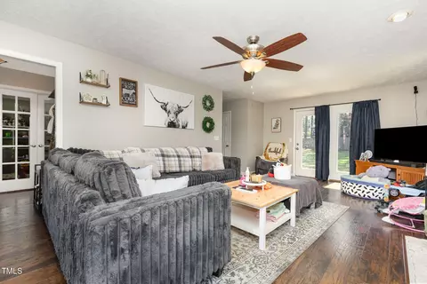 Living - 96 Ramsey Ct, Cameron, NC 28326 photo 1 of 2