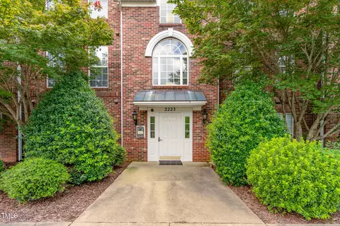 2223 Delaney Dr # 214, Burlington, NC 27215